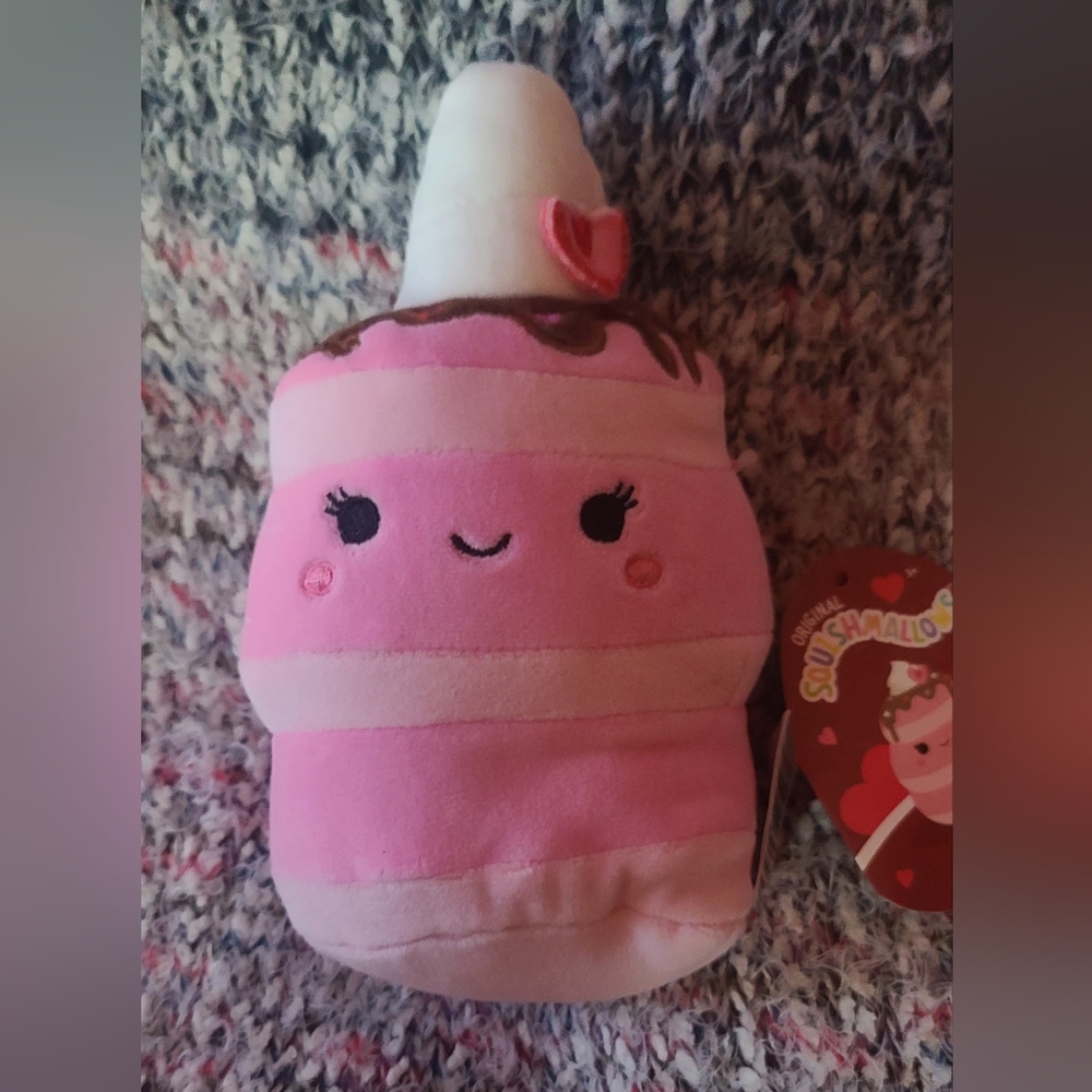 5" Shelly Strawberry Pancake squishmallow